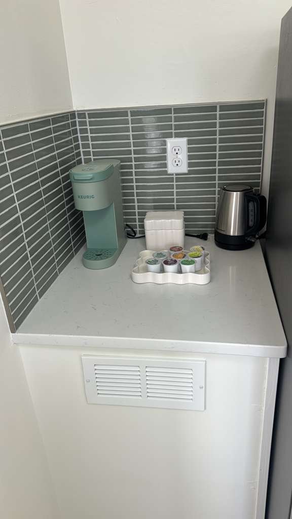 WhatsApp Image 2025-10-17 at 12.21.23 (1)